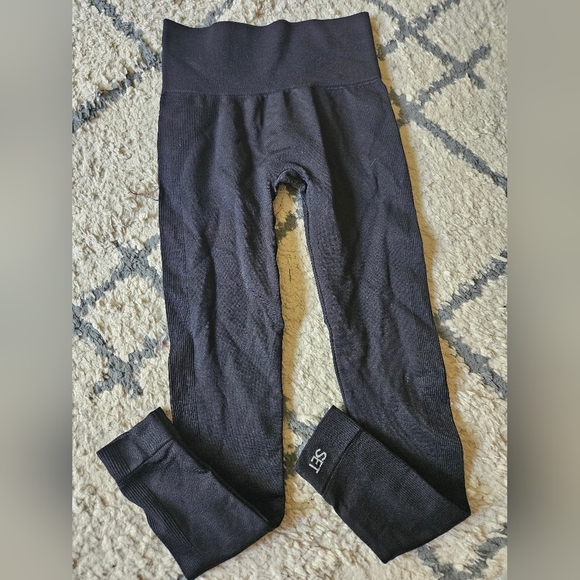 SET Active Pants - Set Active Seamleas Sculpt Ribbed Legging Size Small
